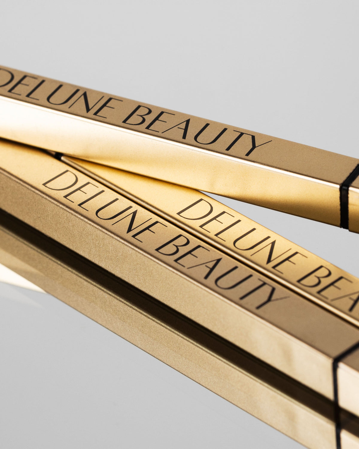 Eyebrow pencil UAE – Delune Dubai Double Fine Eyebrow Pencils in gold casing