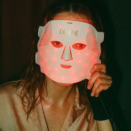 LED face mask UAE – Delune Dubai LED Facial Mask Le Professionnel