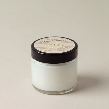 Face cleanser UAE – Delune Dubai Raw Coconut Cream Cleanser studio packshot