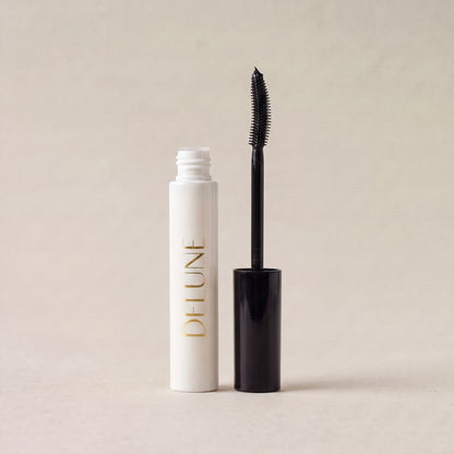 Delune Dubai Tubing Mascara, open with curved brush wand