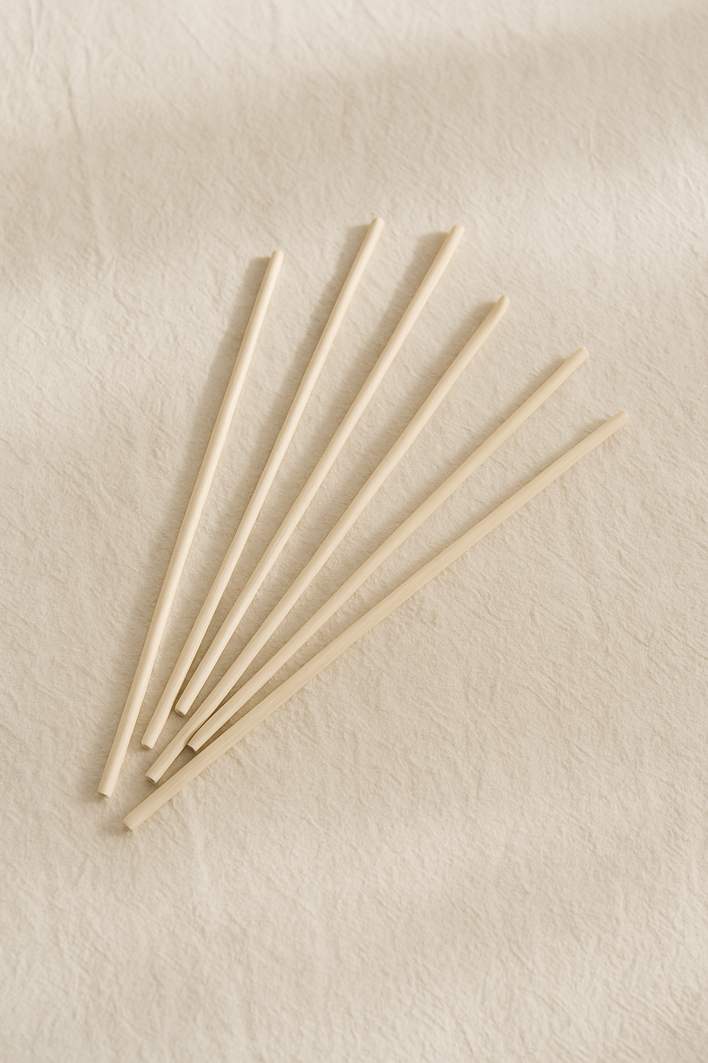 Set of six natural rattan diffuser sticks for fragrance, perfect Rattan Reed Diffuser Replacement, 100% biodegradable and long-lasting.